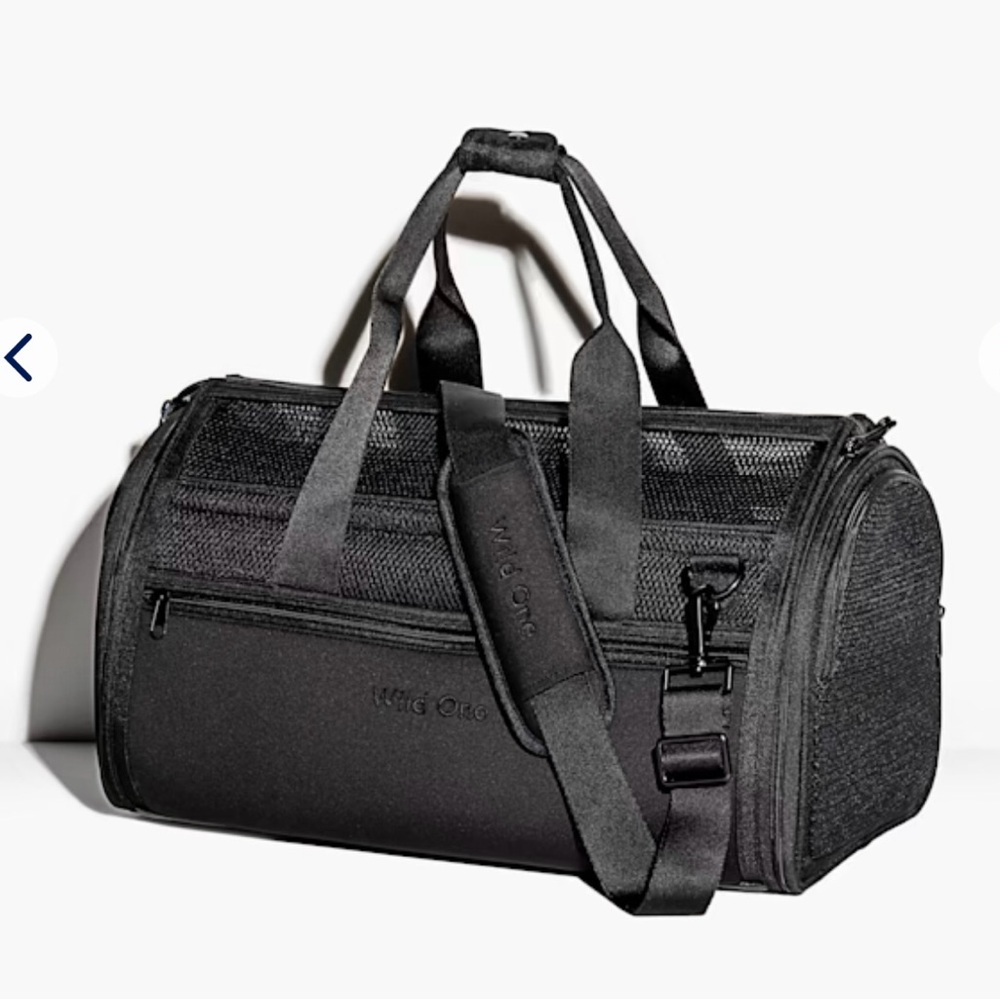 Wild One pet carrier